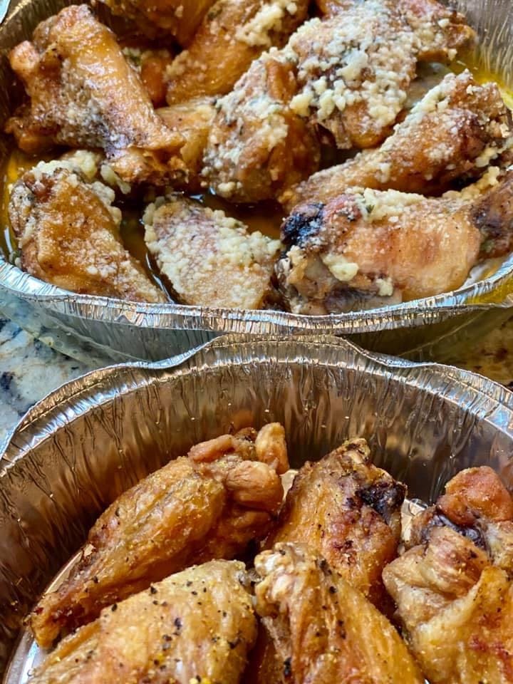Order Bone In Wings - 6 Pieces food online from Black Bear Pizza store, Asheville on bringmethat.com