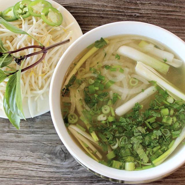 Order Pho Khong Thit food online from Hue Oi store, Fountain Valley on bringmethat.com