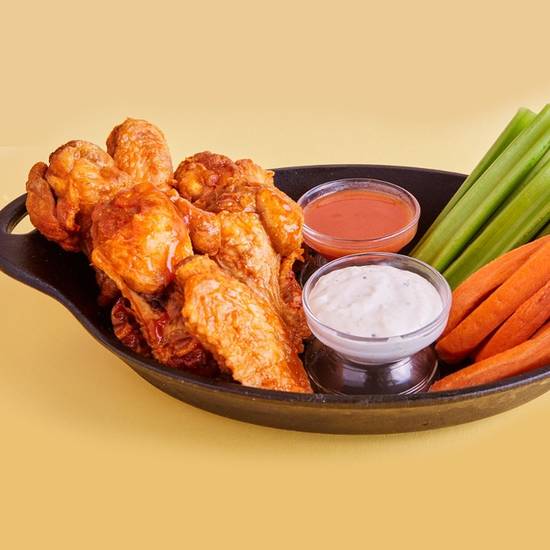 Order Hot Wings food online from Pizzaoki store, Los Angeles on bringmethat.com
