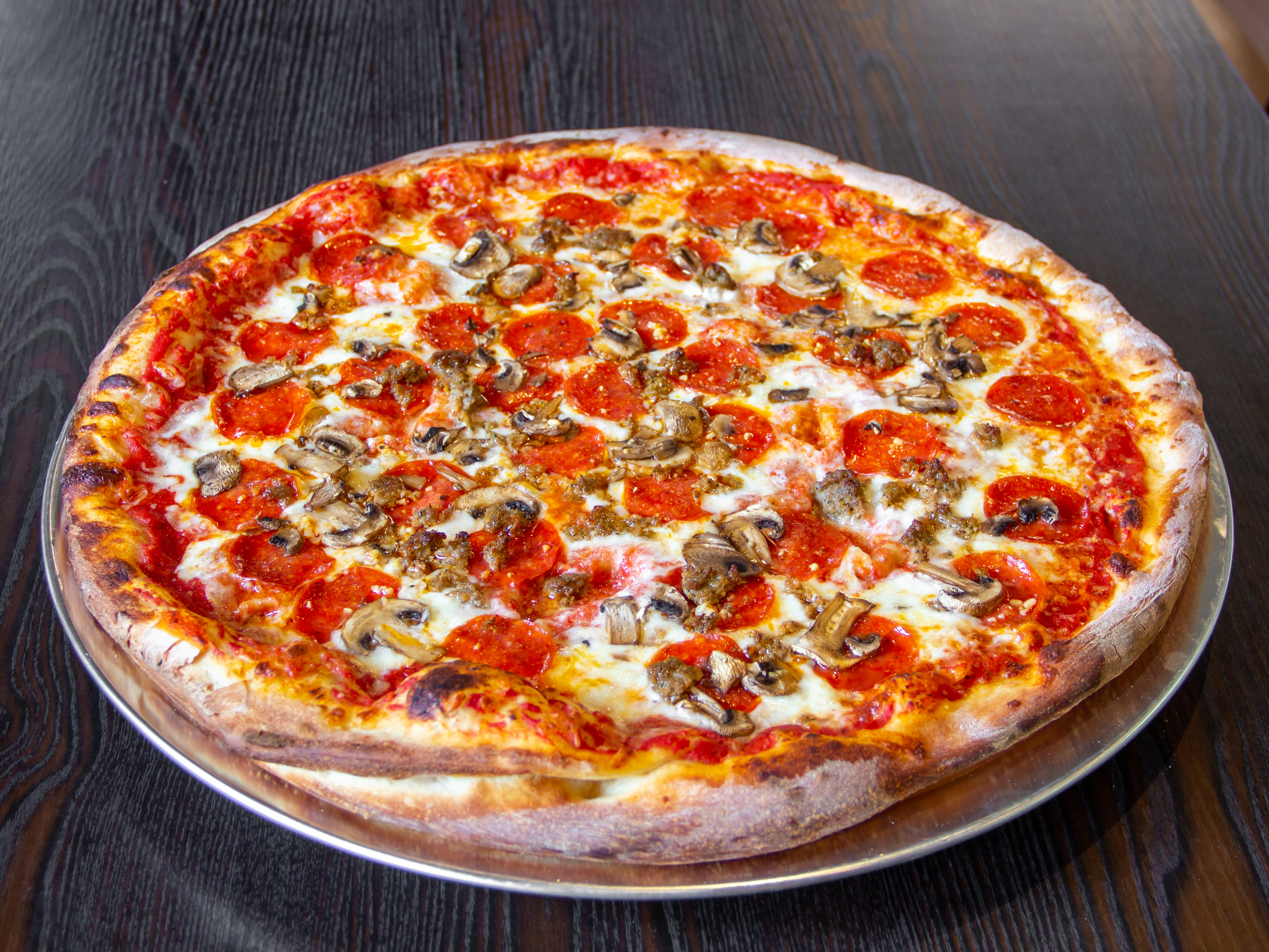 Order The Brooklyn Pie food online from Brooklynz Pizza store, Rancho Cucamonga on bringmethat.com