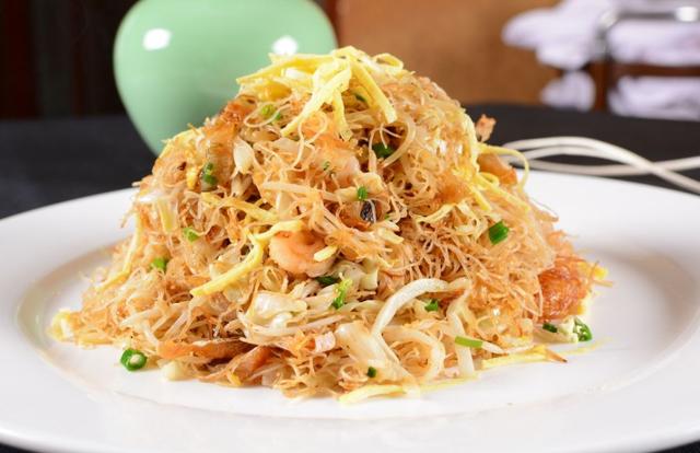 Order 815. Stir Fried Rice Noodle..炒米粉 food online from Panda Garden Chinese Restaurant store, Sugar Land on bringmethat.com