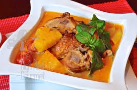 Order DS8. Duck Mango Curry (Dinner) (3PD) food online from Chaang Thai Restaurant store, Morgantown on bringmethat.com