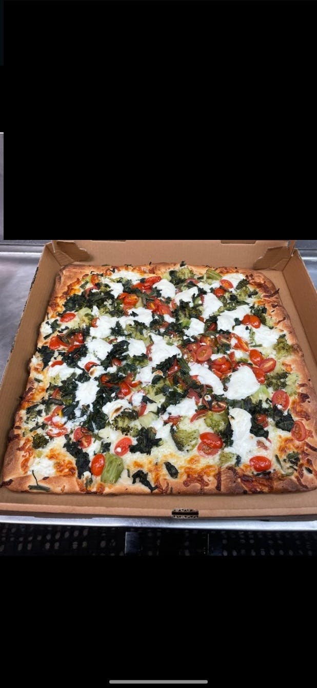 Order White Supreme Sicilian Pizza - Pizza food online from Southside Pizza store, Philadelphia on bringmethat.com