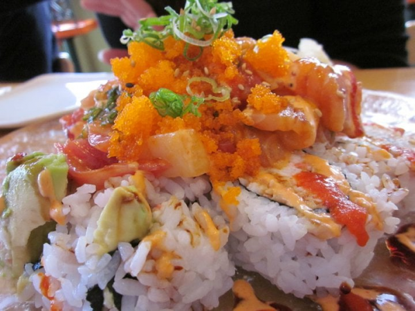 Order 10. Waikiki Sunshine Roll food online from Big Fish Japanese Cuisine store, Sherman Oaks on bringmethat.com