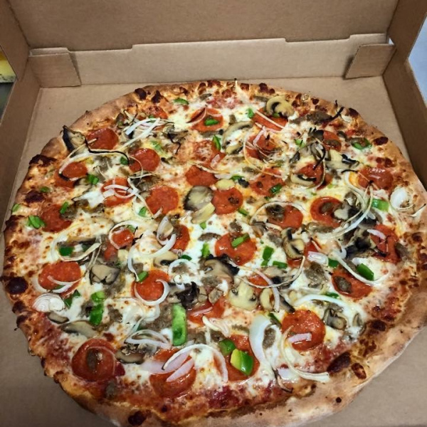 Order Supremo Pizza food online from Ricky's New York Pizza store, Durham on bringmethat.com