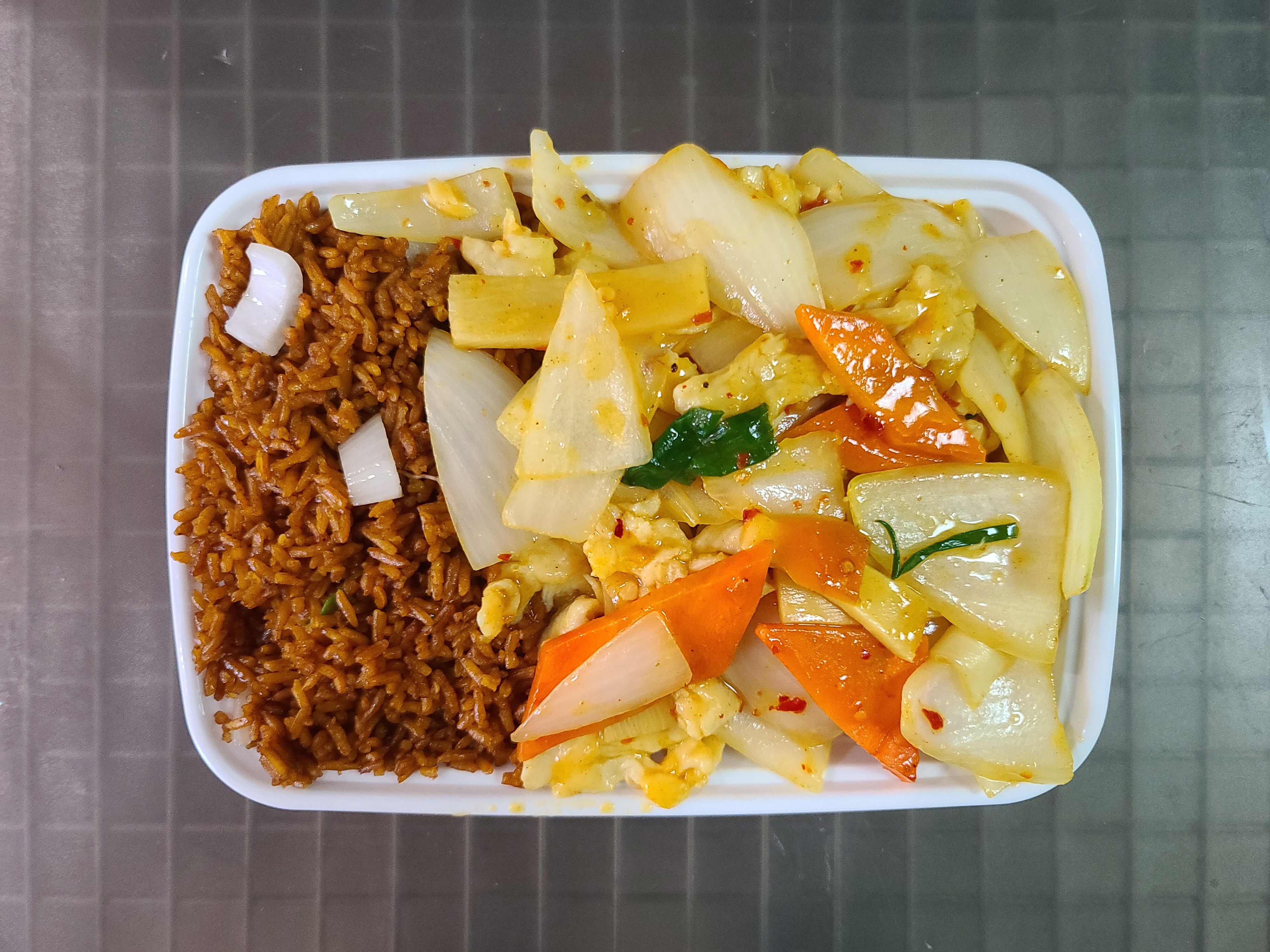 Order C.Curry Chicken Combo food online from China King store, Florissant on bringmethat.com