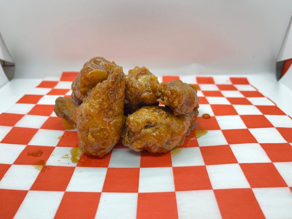 Order Chicken Wings food online from The Canteen store, Brooklyn on bringmethat.com