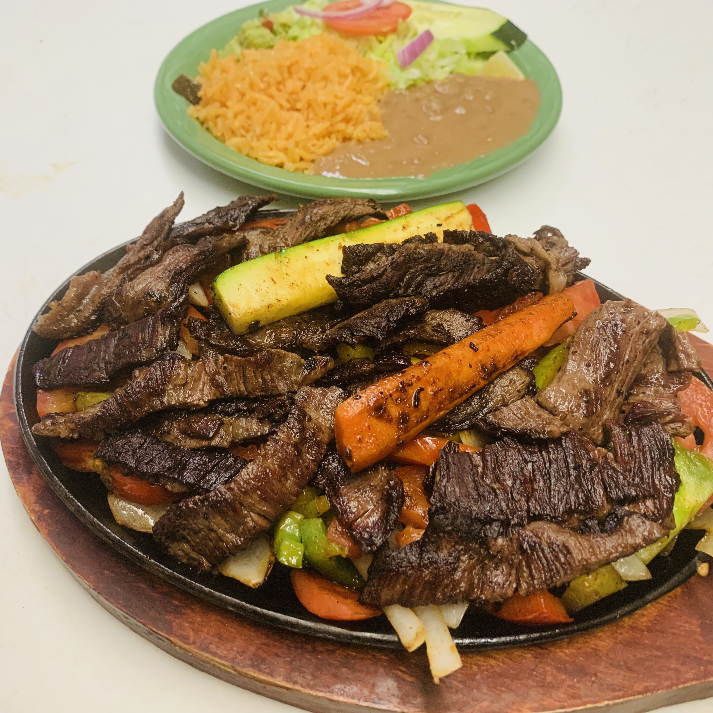 Order Fajitas de Res Plate food online from El Michoacano store, Gilroy on bringmethat.com