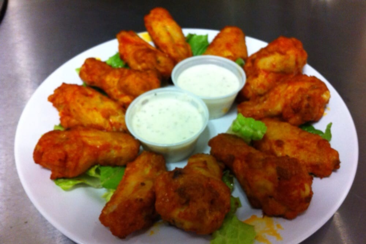 Order Chicken Wings food online from Pizza My Way store, Pleasant Hill on bringmethat.com