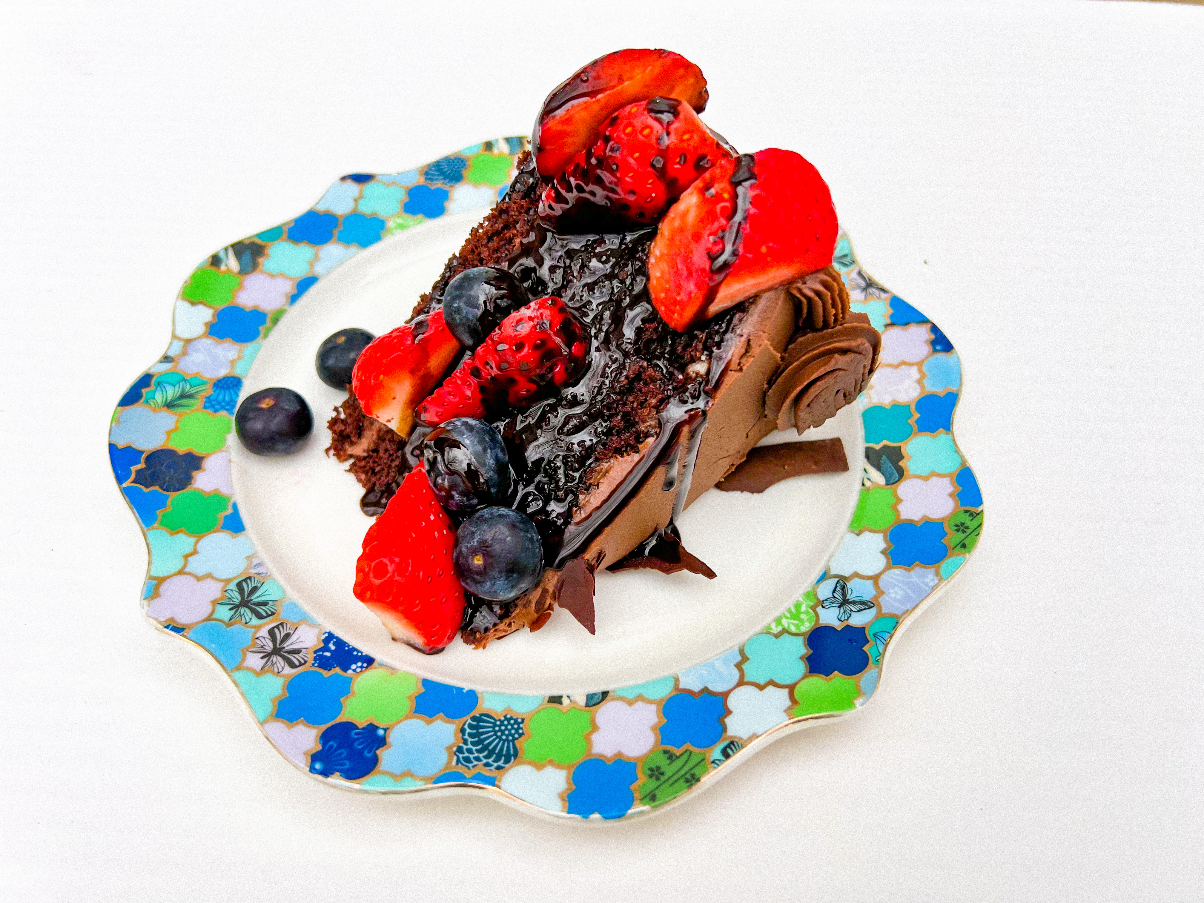 Order Berry Chocolate Cake food online from Mumu Pastry store, Troy on bringmethat.com
