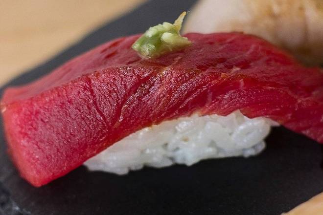 Order Bluefin Tuna-Maguro food online from Seabutter store, Laguna Beach on bringmethat.com