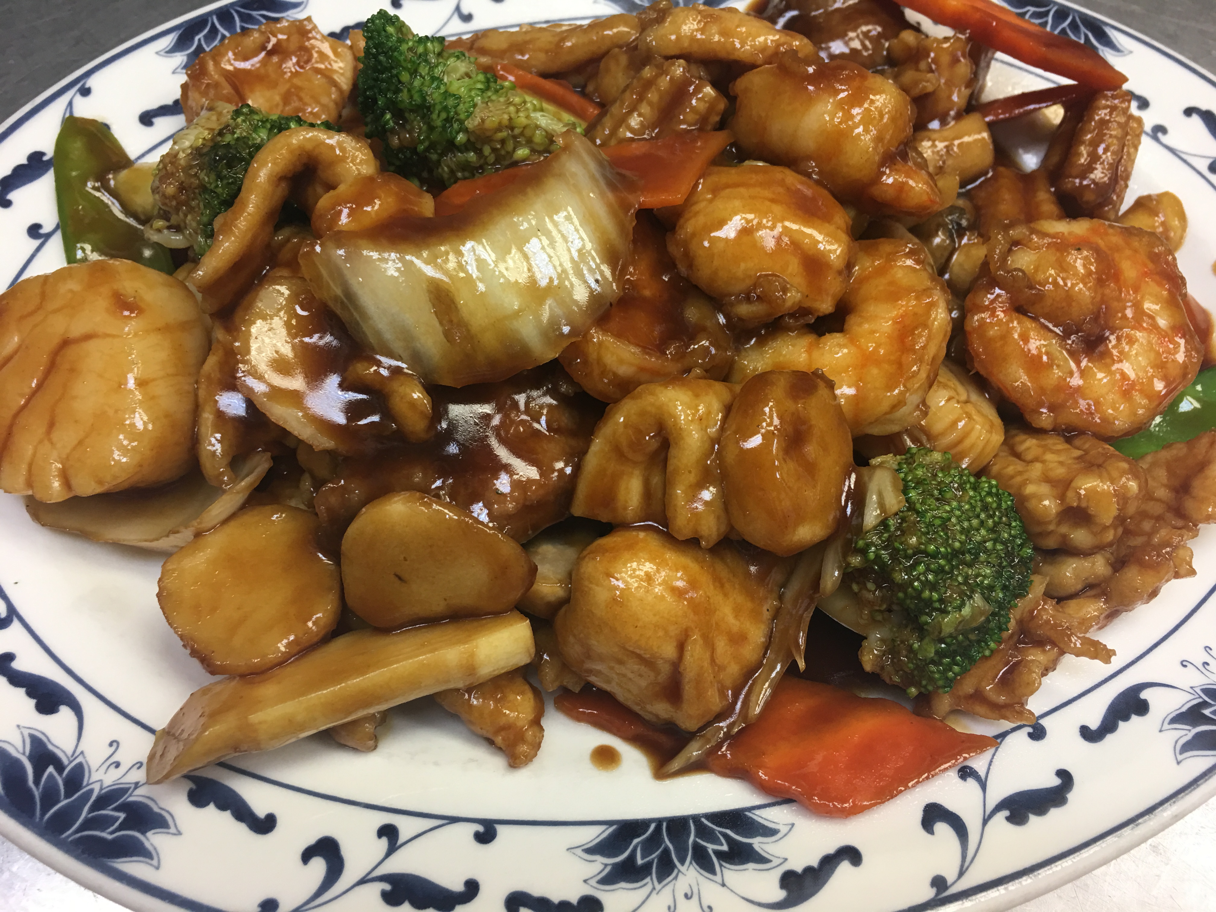 Order H8. Happy Family food online from QQ Star China Cafe store, Friendswood on bringmethat.com