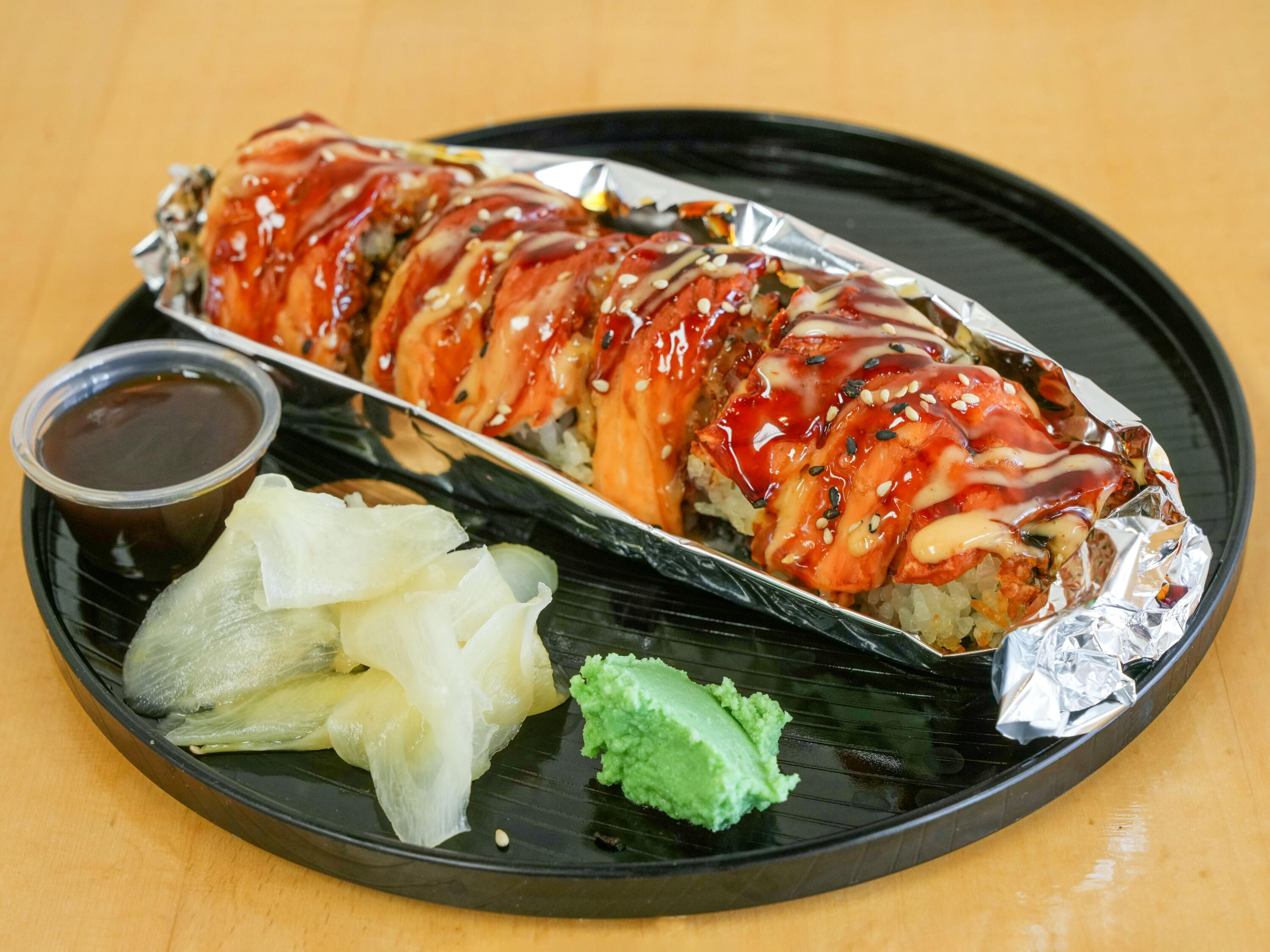 Order Baked Salmon Roll food online from Hayashi store, Mission Viejo on bringmethat.com