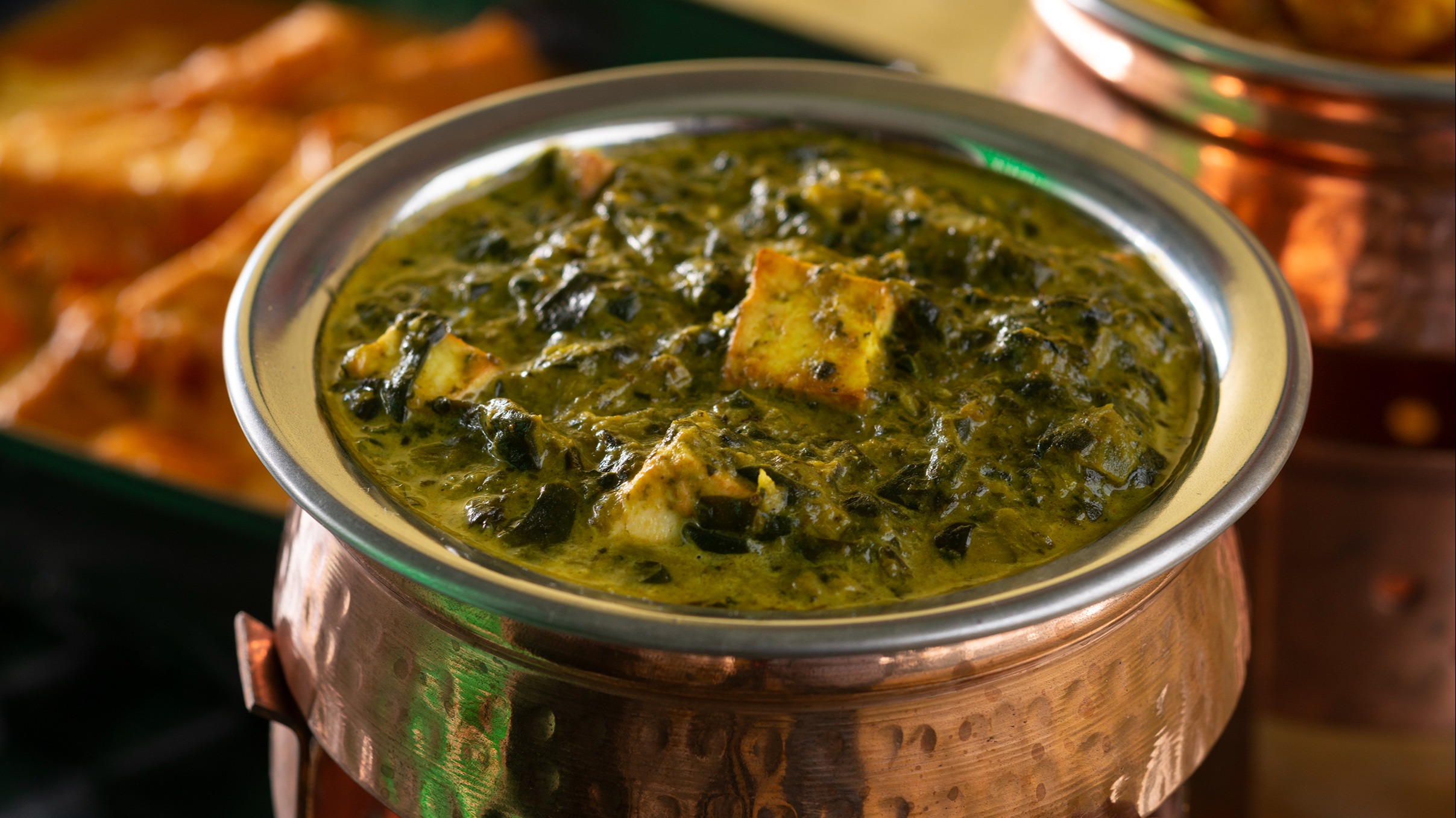 Order Saag Paneer (Spinach & Cheese) Everyone's Fav Top #1 food online from Detroit Eatery store, Royal Oak on bringmethat.com