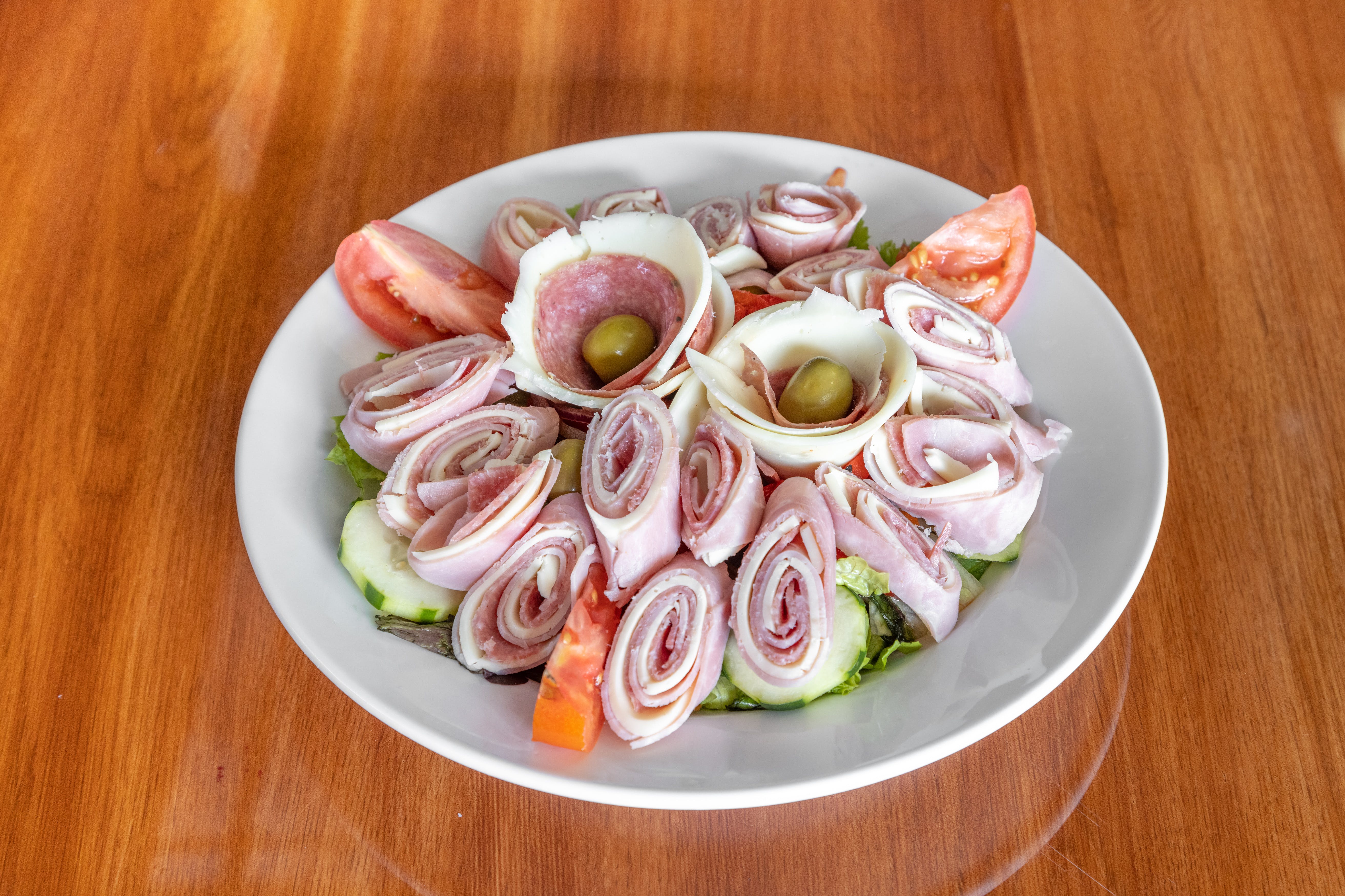 Order Antipasto Salad - For One food online from Colandrea's Pizza King store, Middletown on bringmethat.com