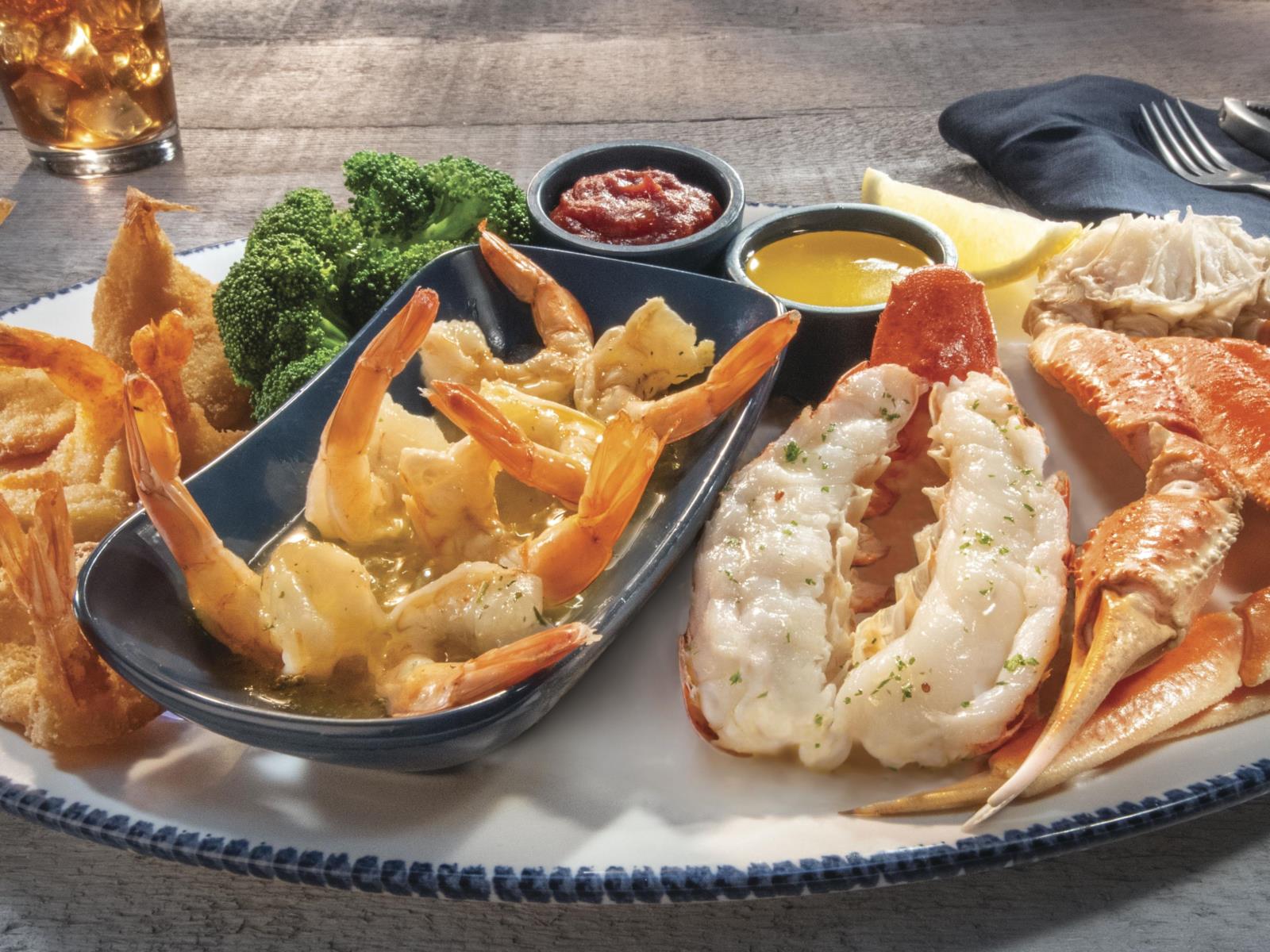 Order Ultimate Feast® food online from Red Lobster store, Beachwood on bringmethat.com