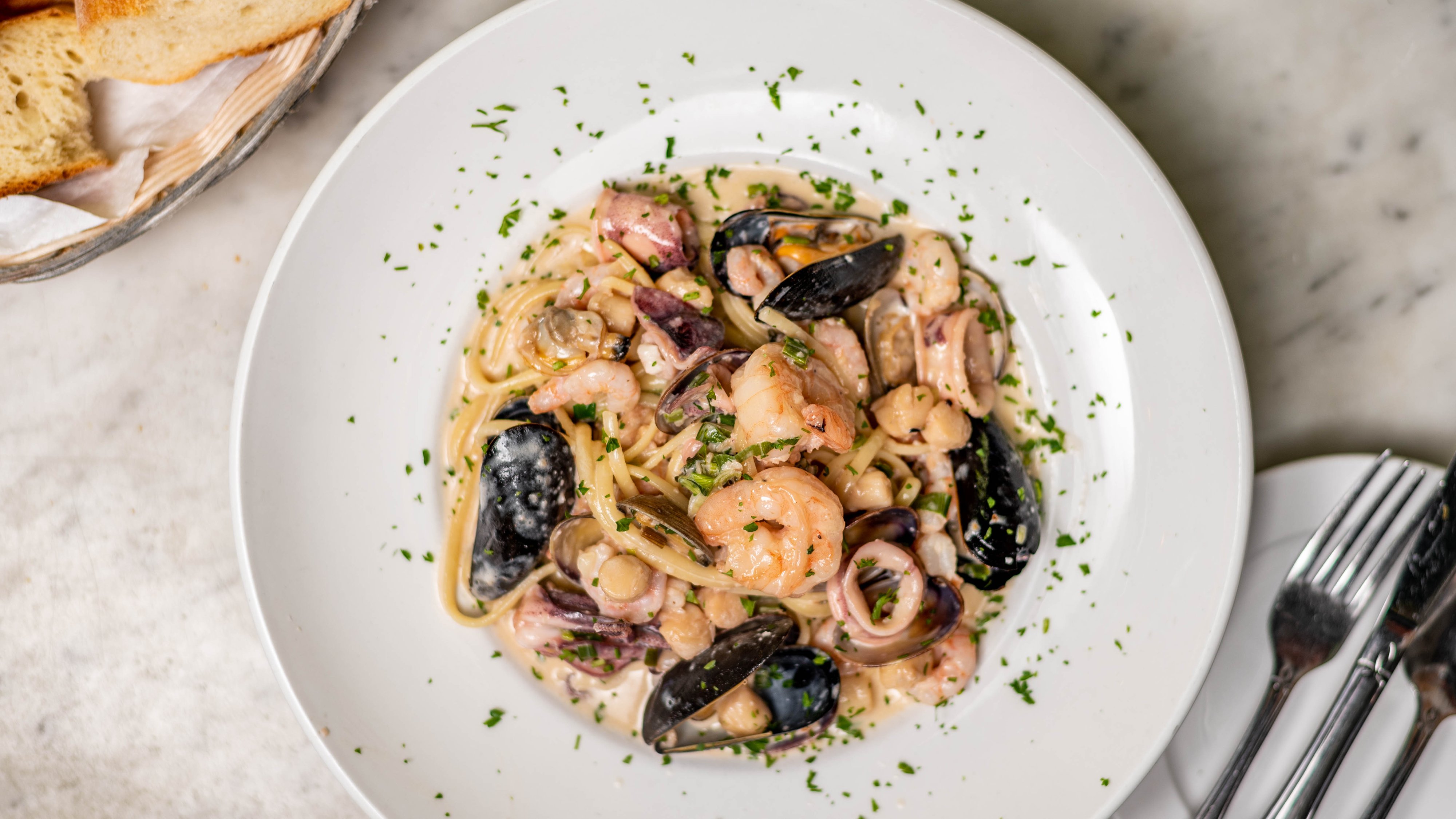 Order Linguine with Seafood food online from Sotto Mare Oysteria & Seafood store, San Francisco on bringmethat.com