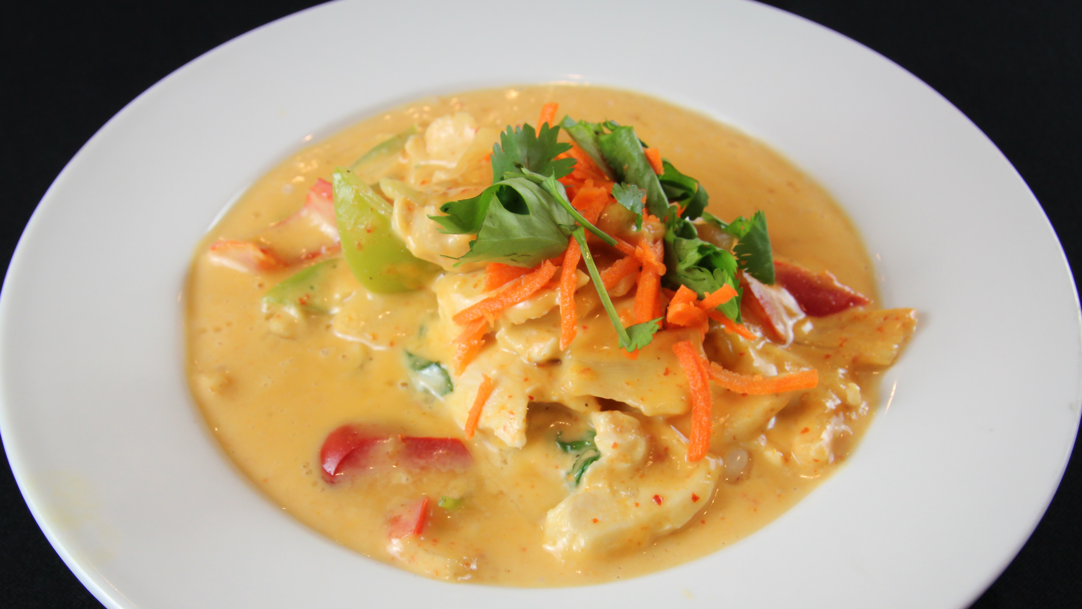 Order Red Curry food online from Basil Thai Cafe store, Columbus on bringmethat.com