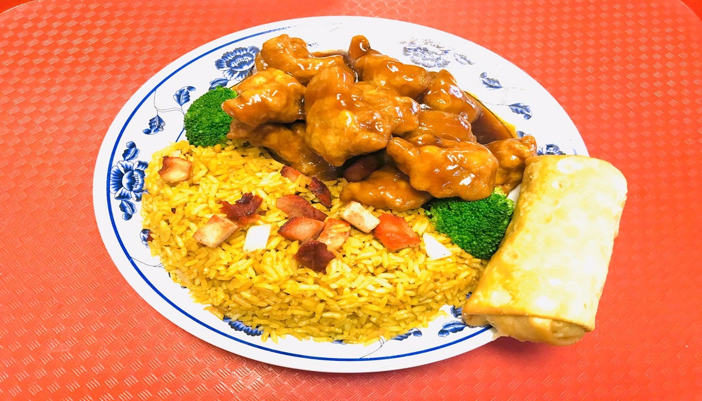 Order C12. General Tso's Chicken Combo Plate food online from China East Restaurant store, Baltimore on bringmethat.com