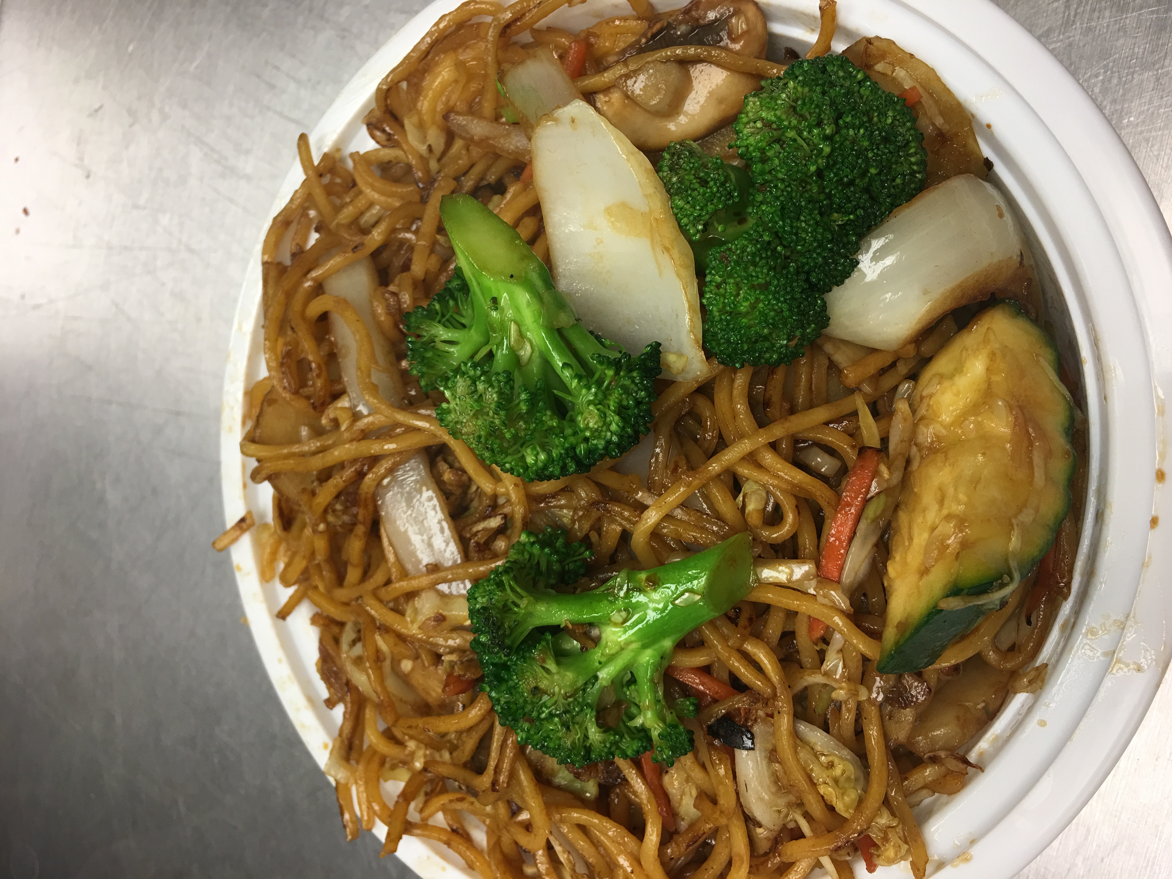 Order 709. Vegetable Lo Mein  ( Large ) food online from China China store, Joliet on bringmethat.com
