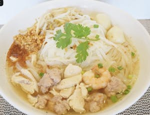 Order N9. Tom Yum Noodle Soup food online from Teya Thai Restaurant store, Valley Village on bringmethat.com