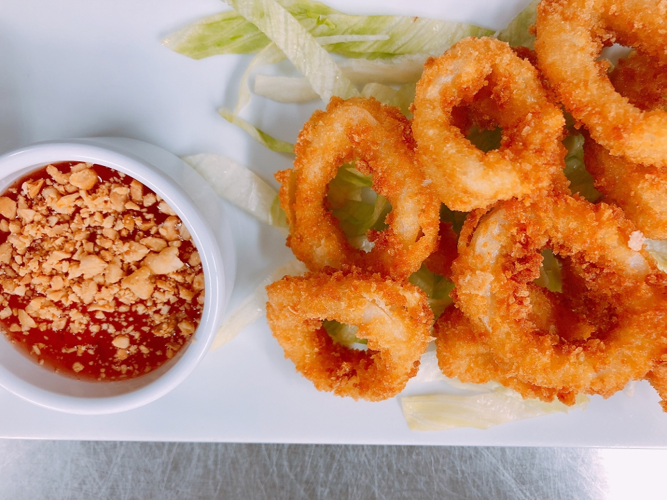 Order Crispy Calamari food online from Chada Thai Cuisine store, San Ramon on bringmethat.com
