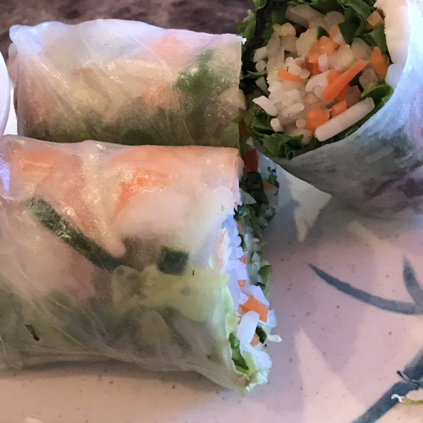Order Vegetable Spring Roll food online from Pho Noodle House store, Placentia on bringmethat.com