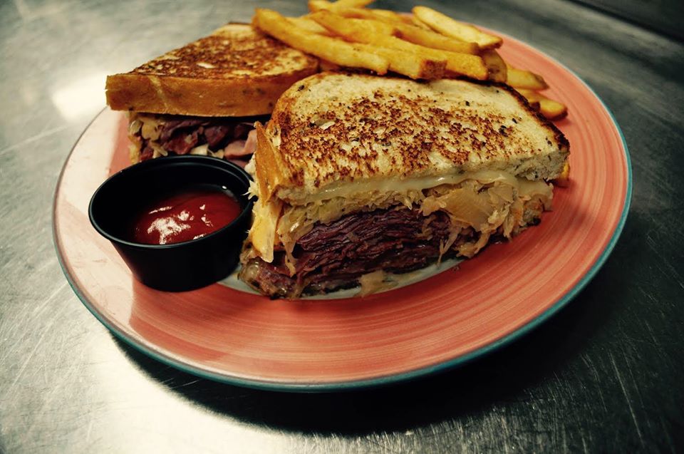 Order Traditional Reuben food online from Backyard Grill store, Chantilly on bringmethat.com