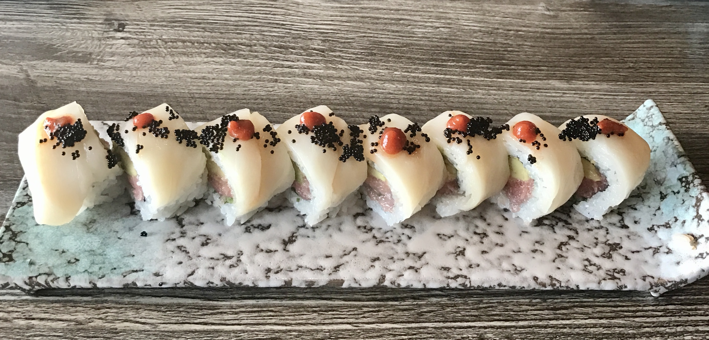 Order 8 Piece Snow White Roll food online from Amami San Sushi store, South San Francisco on bringmethat.com