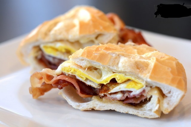 Order Pao Frances Com Bacon, Ovo E Queijo food online from Oasis Cafe & Bakery store, Medford on bringmethat.com