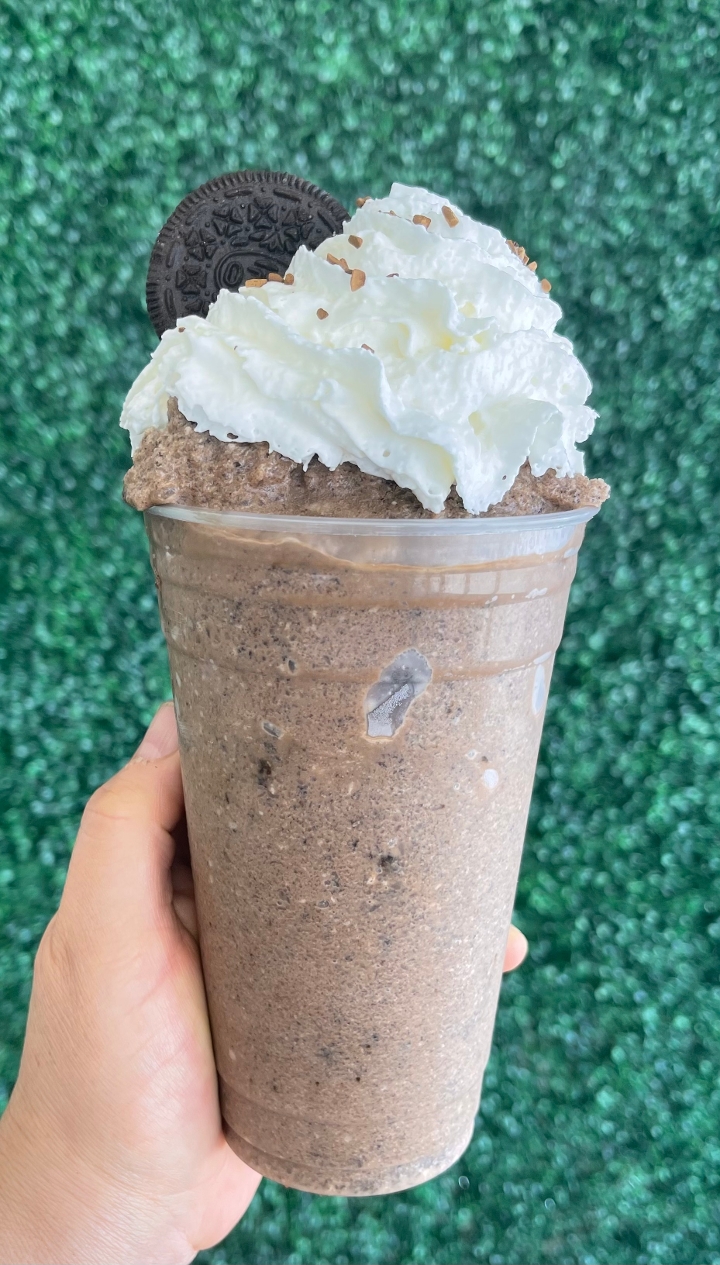 Order OREO FRAPPE food online from Chile Y Limón store, Indianapolis on bringmethat.com