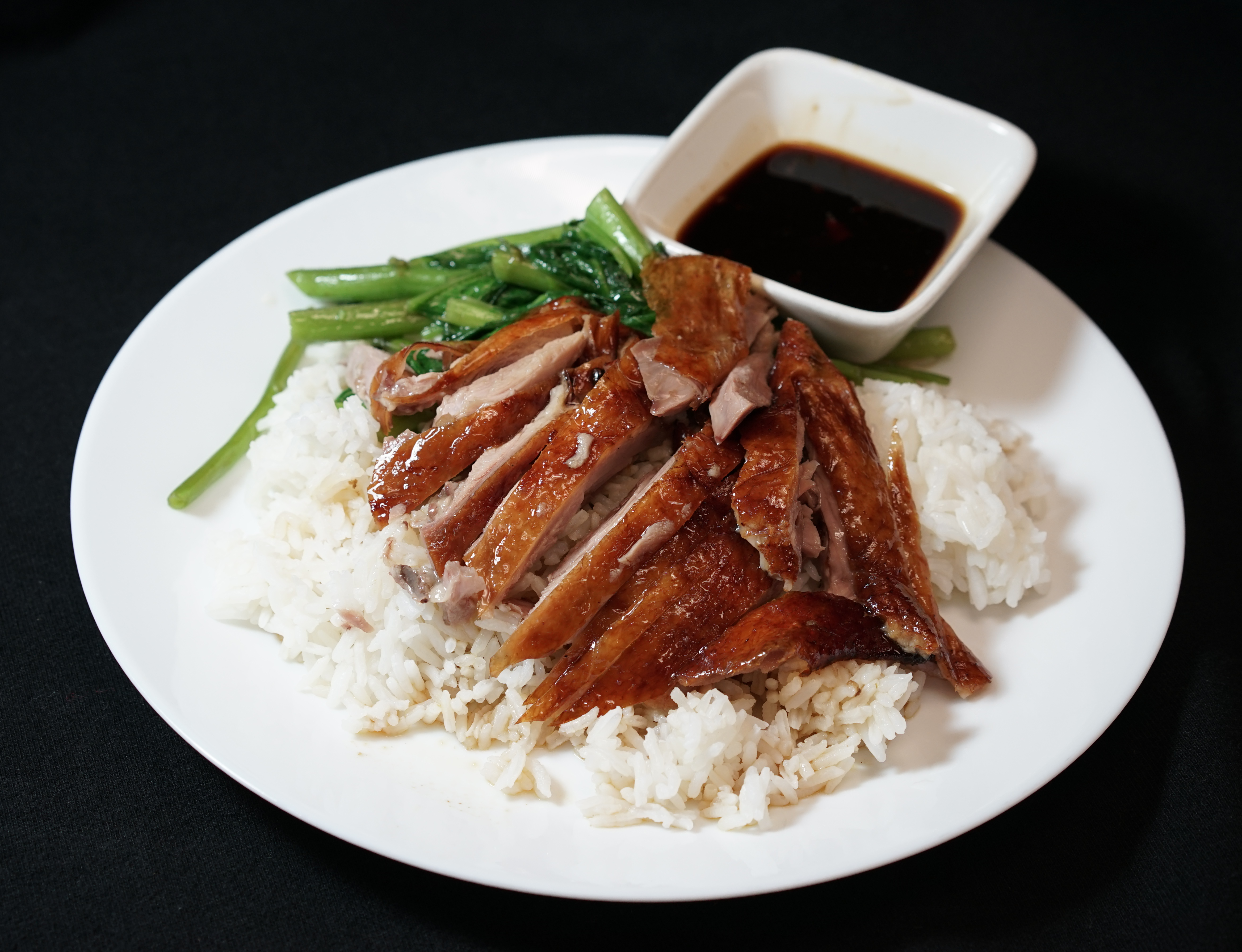 Order Roasted Duck over Rice food online from Long Beach Thai Restaurant store, Long Beach on bringmethat.com