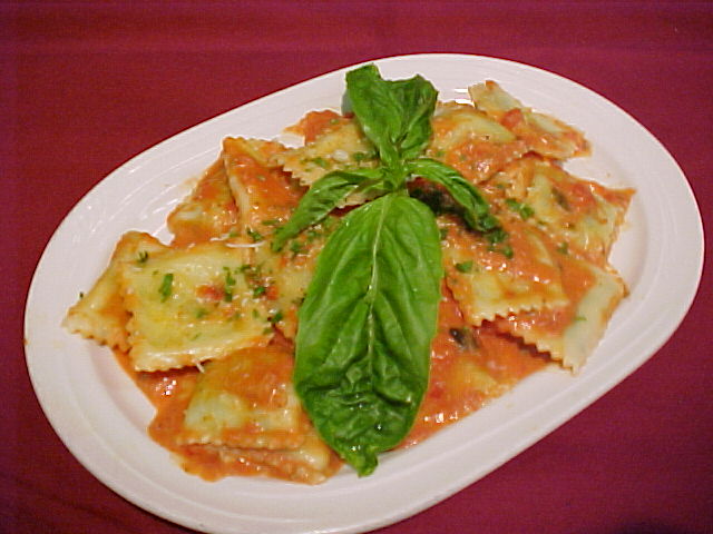 Order Ravioli food online from Giorgio Italian Food And Pizzeria store, Milpitas on bringmethat.com