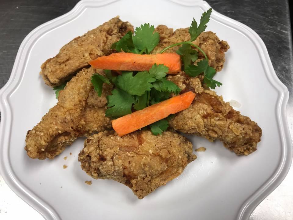 Order 6 Pieces Fried Chicken Wings food online from Coffee Fusion store, Murfreesboro on bringmethat.com