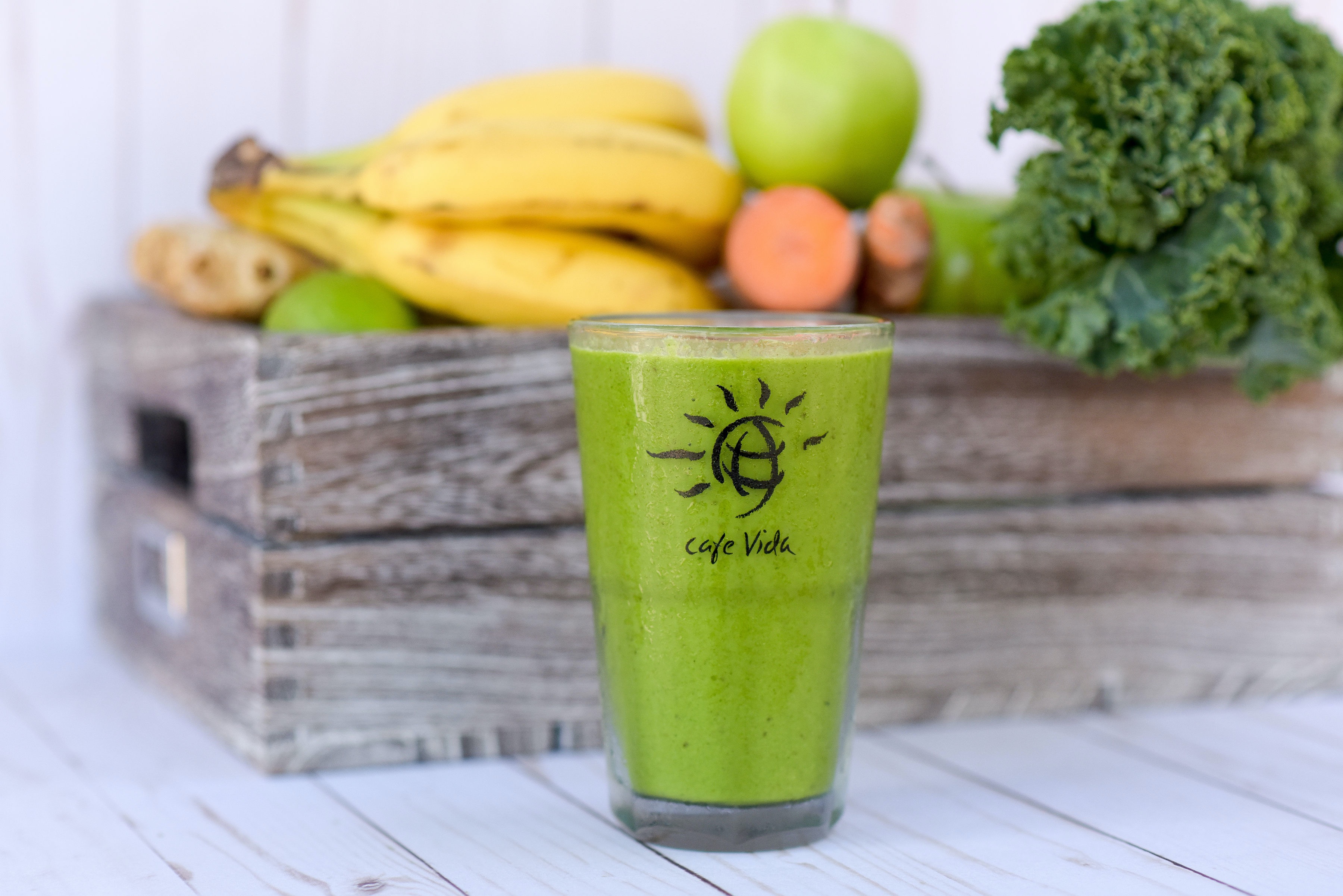 Order Green Power Shake food online from Cafe Vida store, Pacific Palisades on bringmethat.com