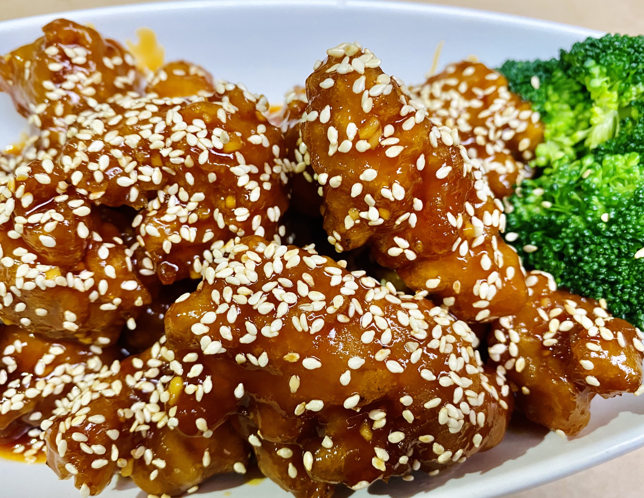 Order Sesame Chicken food online from Min Min Asian Cafe store, Chicago on bringmethat.com