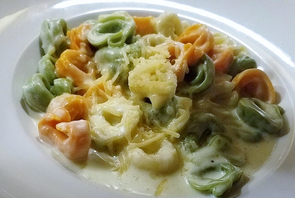 Order Cheese Tortellini food online from Cioppino's store, San Francisco on bringmethat.com