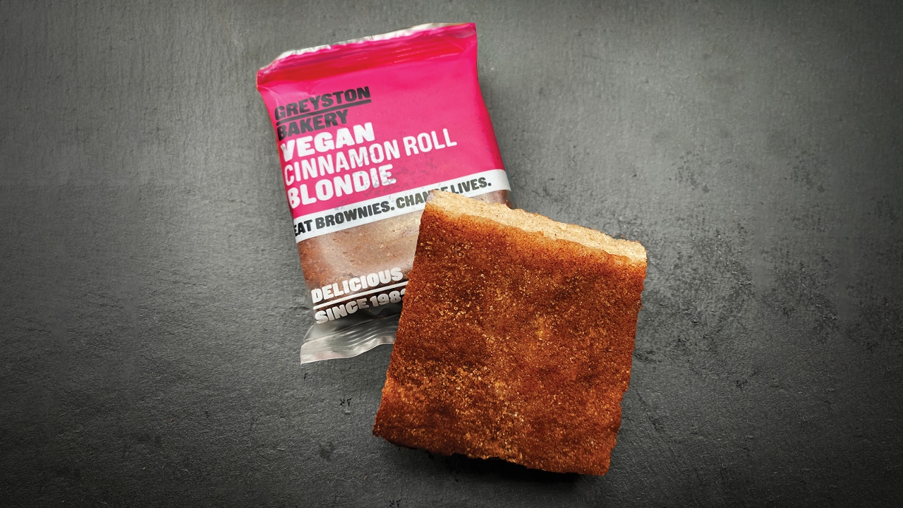 Order Cinnamon Roll Blondie food online from Mighty Quinn's Barbeque store, New York on bringmethat.com