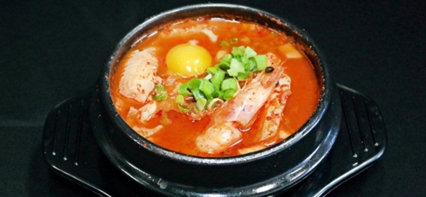 Order B10. Combo Soup food online from Mom Tofu store, Fremont on bringmethat.com
