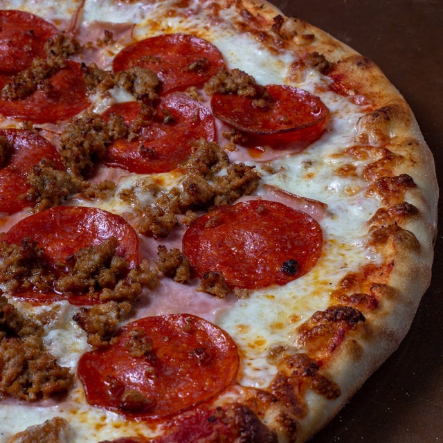 Order Heart Stopper Pizza food online from Mississippi Pizza store, Portland on bringmethat.com