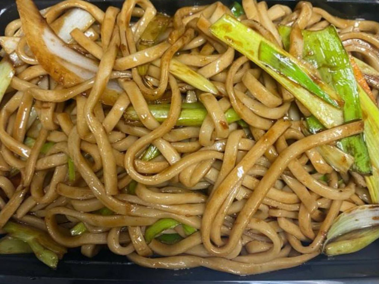 Order Lo Mein food online from Rice Bowl Cafe store, Austin on bringmethat.com