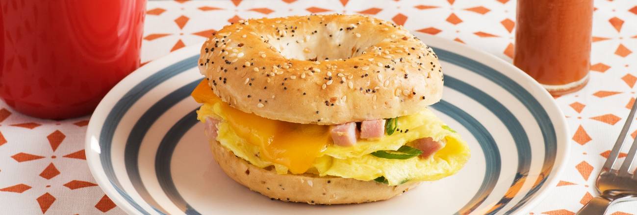 Order Western Omelet Sandwich food online from Bagel Deli Cafe store, Clifton on bringmethat.com