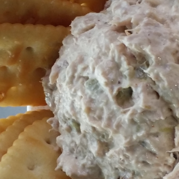 Order Smoked Mullet Dip food online from Sims Smoked Food Truck store, Seffner on bringmethat.com