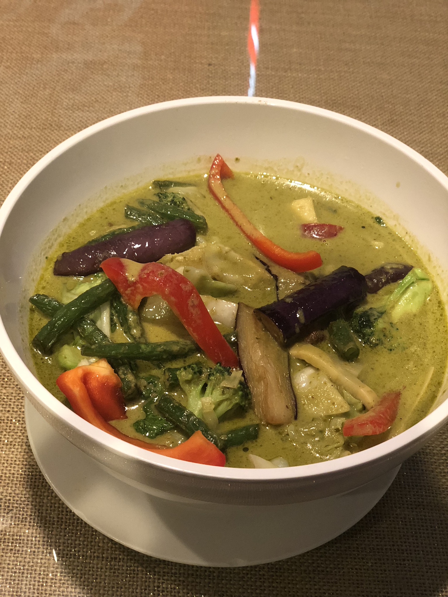 Order Green Curry food online from Angel Thai Cuisine store, Glendale on bringmethat.com