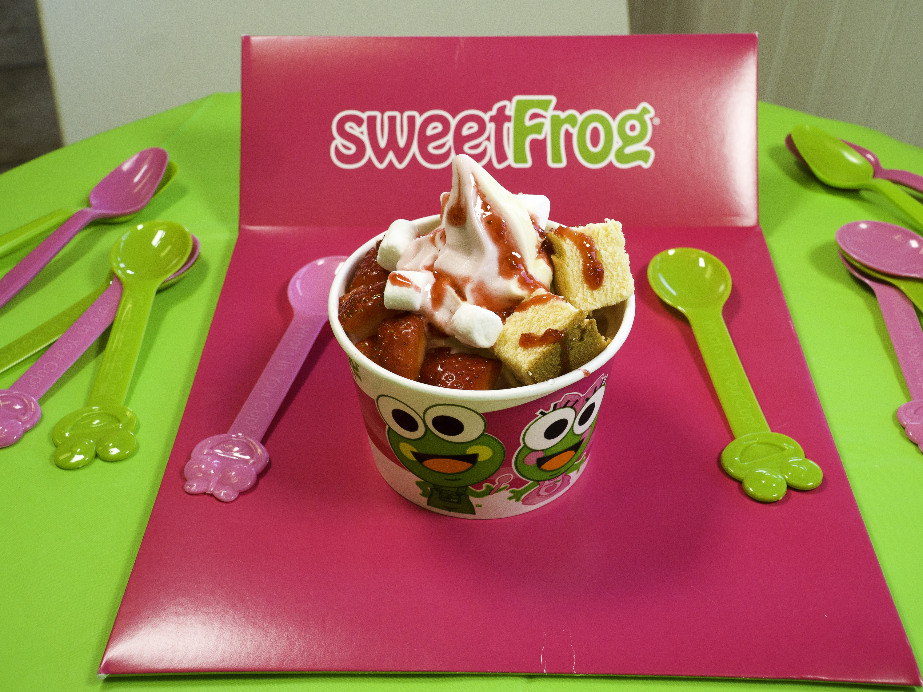 Order Pink Cup Frozen Yogurt food online from Sweetfrog store, Hanover on bringmethat.com
