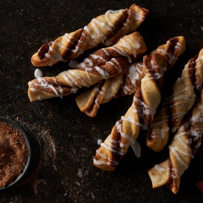 Order Cinnamon Twists food online from Round Table Pizza store, Fullerton on bringmethat.com