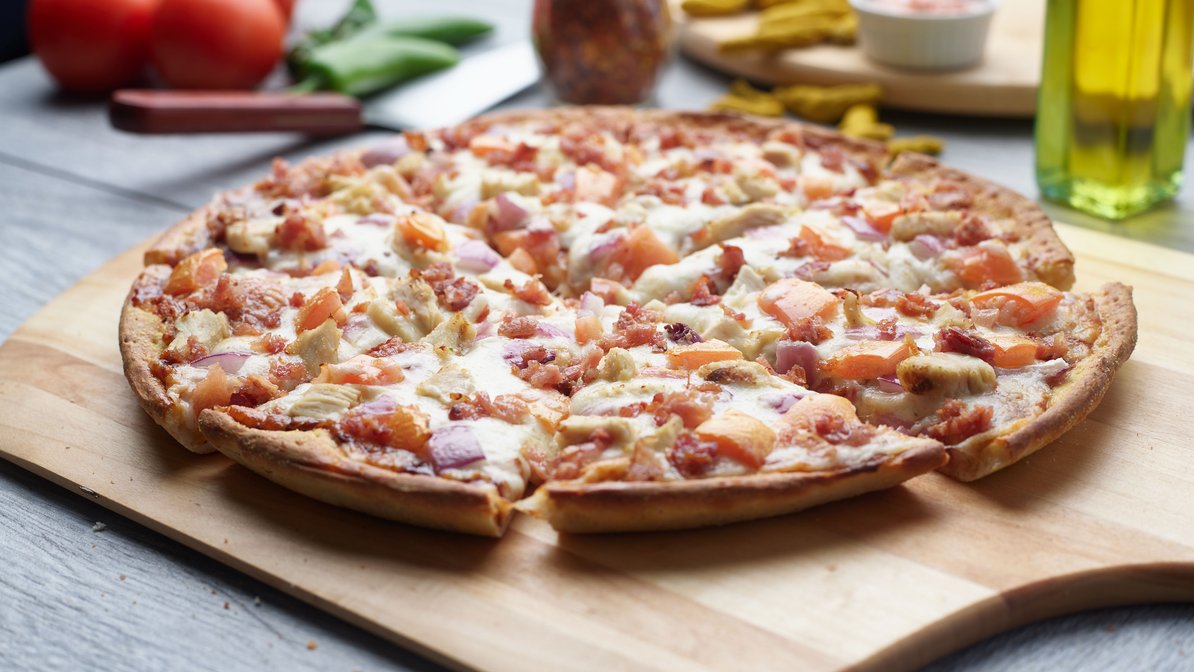 Order BBQ Chicken Pizza food online from Chicago's Pizza With A Twist store, Arlington on bringmethat.com
