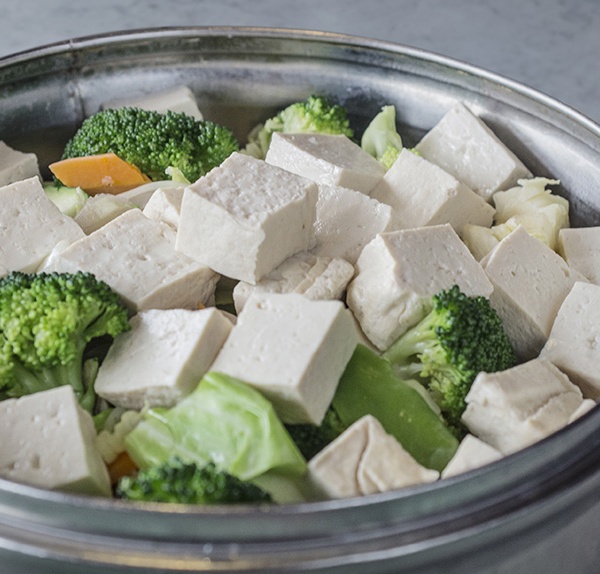 Order V7. Steamed Tofu and Mixed Vegetable food online from Asian Fusion store, Kennesaw on bringmethat.com