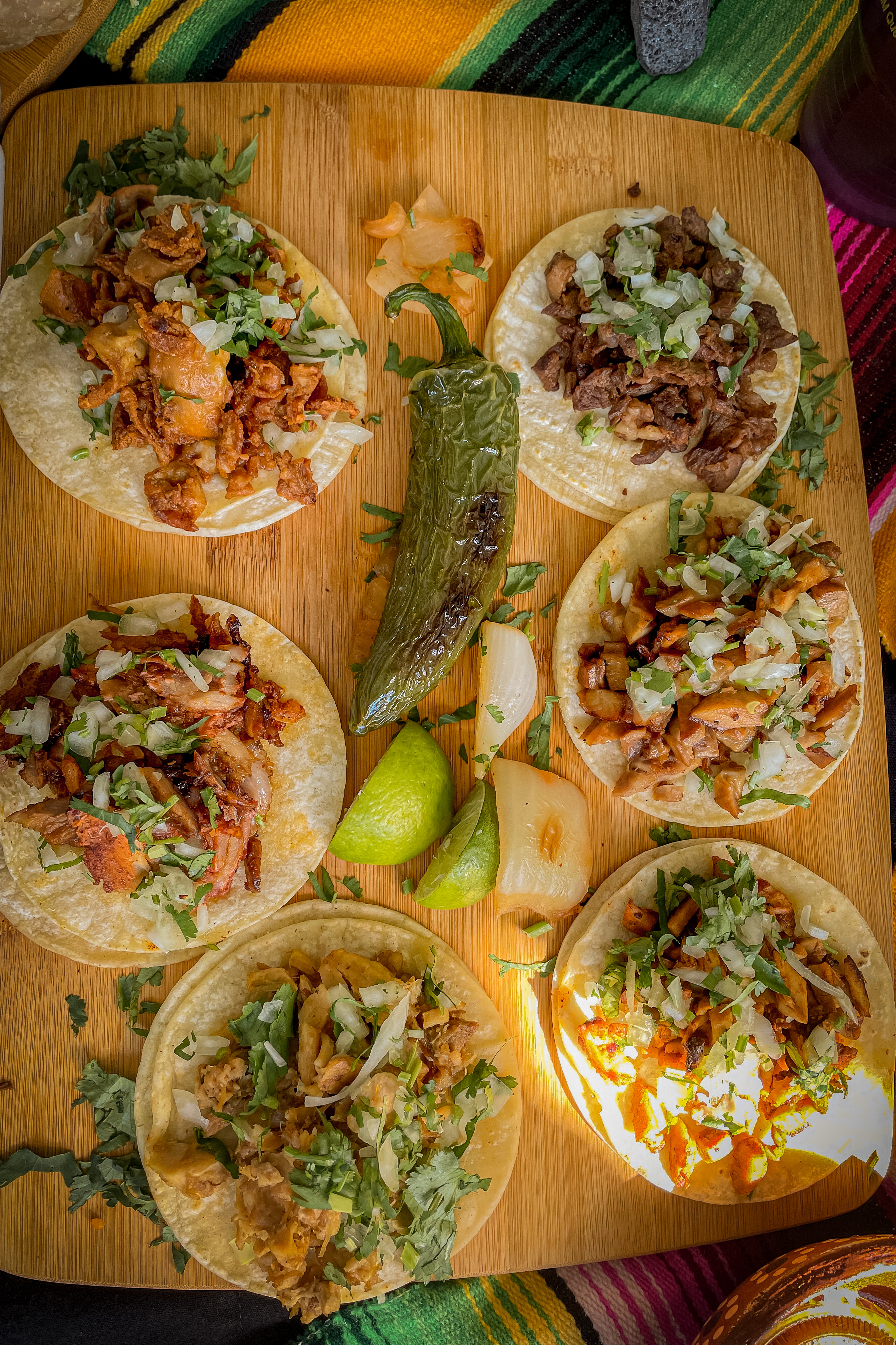 Order Taco food online from Tacos Super Gallito store, Los Angeles on bringmethat.com