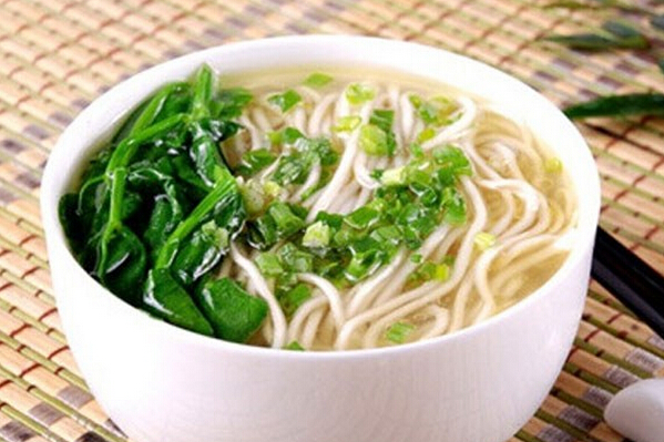 Order Handmade Noodles in Soup 手擀清汤面  food online from Hunan Gate store, Arlington on bringmethat.com